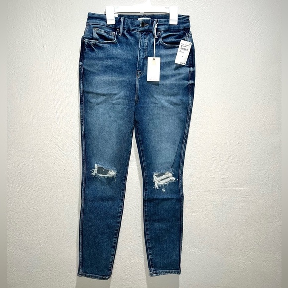 Good American Good Curve Skinny Crop Distressed Jeans - Picture 1 of 11
